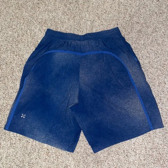 Men’s Lululemon Pace Breaker Short 9” L Liner-less - Picture 2 of 2